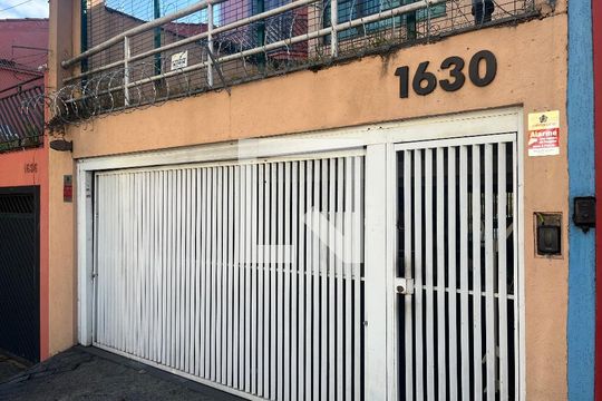 Fachada de casa à venda com 3 quartos, 280m² em Perdizes, São Paulo