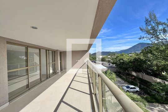 Varanda de apartamento à venda com 4 quartos, 187m² em Barra da Tijuca, Rio de Janeiro