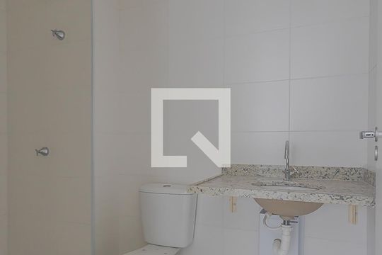 Banheiro da Suíte de kitnet/studio à venda com 1 quarto, 24m² em Pinheiros, São Paulo