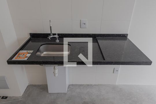 Cozinha de kitnet/studio à venda com 1 quarto, 24m² em Pinheiros, São Paulo
