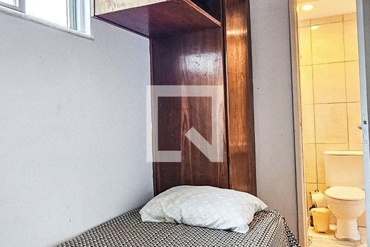 Suíte 2 de apartamento para alugar com 2 quartos, 70m² em Ondina, Salvador