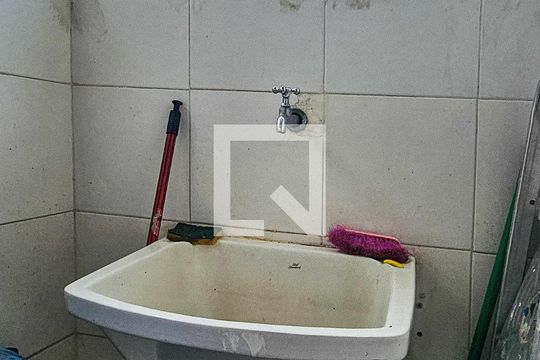 Área de Serviço de apartamento para alugar com 2 quartos, 70m² em Ondina, Salvador