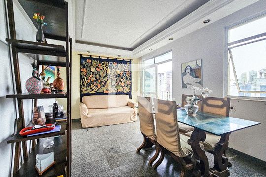 Apartamento para alugar com 2 quartos, 70m² em Ondina, Salvador