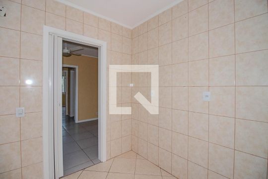 Cozinha e Área de Serviço de apartamento para alugar com 2 quartos, 60m² em Morro Santana, Porto Alegre