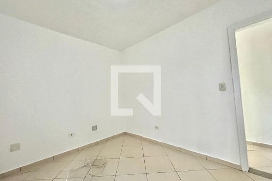 Quarto de casa para alugar com 1 quarto, 50m² em Parque Jabaquara, São Paulo