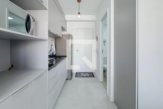 Cozinha de kitnet/studio à venda com 1 quarto, 23m² em Vila Mariana, São Paulo