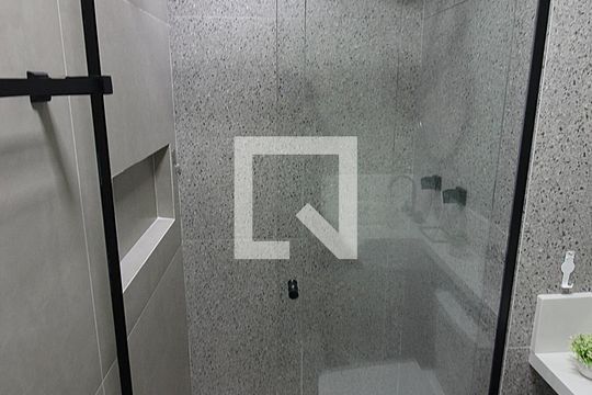 Banheiro Social de apartamento para alugar com 2 quartos, 56m² em Planalto, São Bernardo do Campo