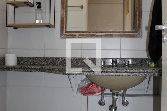Banheiro de apartamento à venda com 1 quarto, 46m² em Campos Elíseos, São Paulo