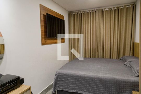 Quarto 1 de casa para alugar com 2 quartos, 70m² em Jardim Las Vegas, Guarulhos