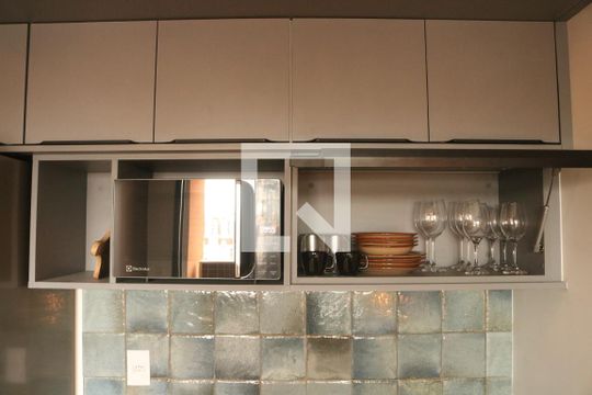 Sala e Cozinha Integrada de apartamento à venda com 1 quarto, 33m² em Perdizes, São Paulo