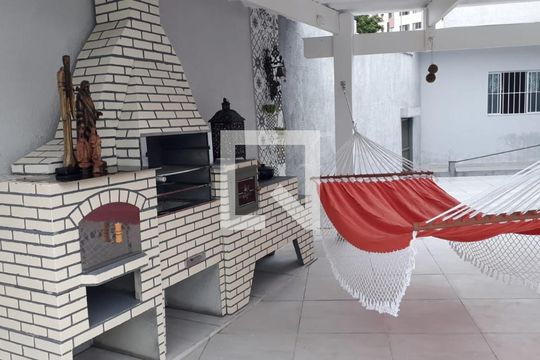 Casa à venda com 3 quartos, 197m² em Conjunto Residencial Iracema, São Bernardo do Campo