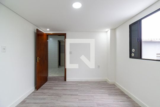 Quarto 1 de casa para alugar com 3 quartos, 90m² em Vila Campestre, São Paulo