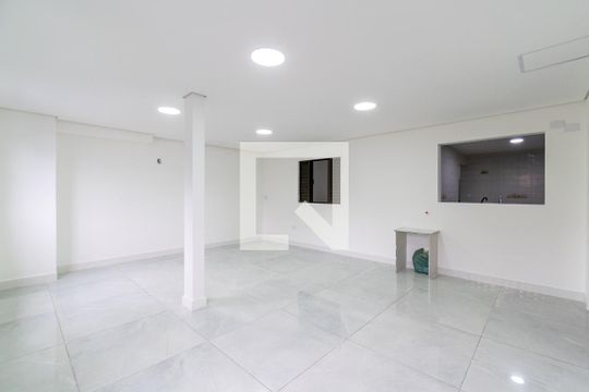 Sala de casa para alugar com 3 quartos, 90m² em Vila Campestre, São Paulo
