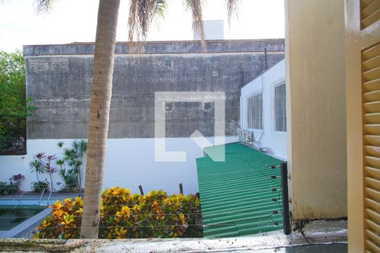 Sala - Vista de apartamento à venda com 2 quartos, 77m² em Santa Cecília, Porto Alegre