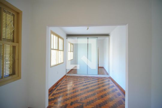 Quarto 1 de apartamento à venda com 2 quartos, 77m² em Santa Cecília, Porto Alegre
