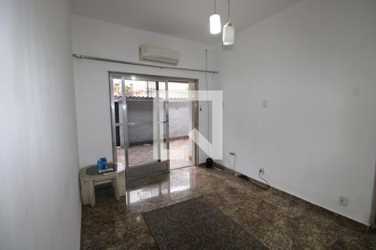 Casa para alugar com 3 quartos, 100m² em Abolição, Rio de Janeiro