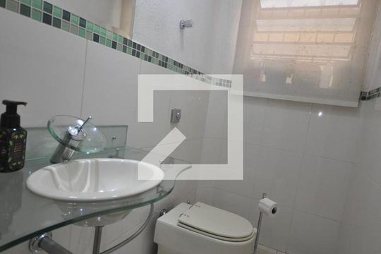 Lavabo de casa à venda com 3 quartos, 100m² em Jardim Guanca, São Paulo
