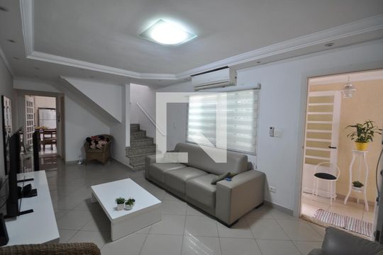 Casa à venda com 3 quartos, 100m² em Jardim Guanca, São Paulo