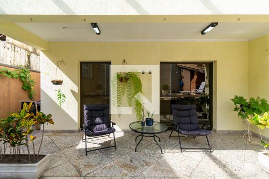Varanda de casa para alugar com 4 quartos, 298m² em Jardim Prudência, São Paulo