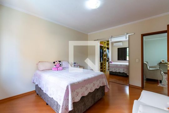 Suíte 2 de casa para alugar com 4 quartos, 298m² em Jardim Prudência, São Paulo