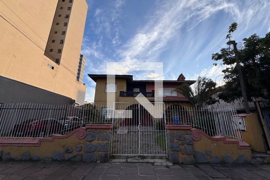 Fachada de casa à venda com 6 quartos, 472m² em Centro, São Leopoldo