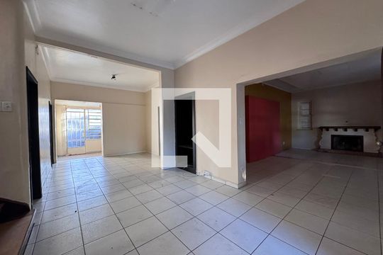 Sala de casa à venda com 6 quartos, 472m² em Centro, São Leopoldo