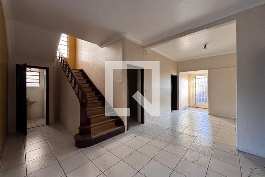 Sala de casa à venda com 6 quartos, 472m² em Centro, São Leopoldo