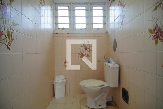 Banheiro de casa à venda com 2 quartos, 1470m² em Rio Branco, Novo Hamburgo