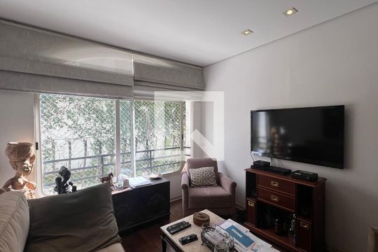 Sala de TV de apartamento à venda com 2 quartos, 99m² em Jardim Paulista, São Paulo