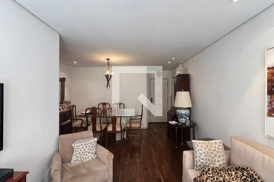 Sala de TV de apartamento à venda com 2 quartos, 99m² em Jardim Paulista, São Paulo