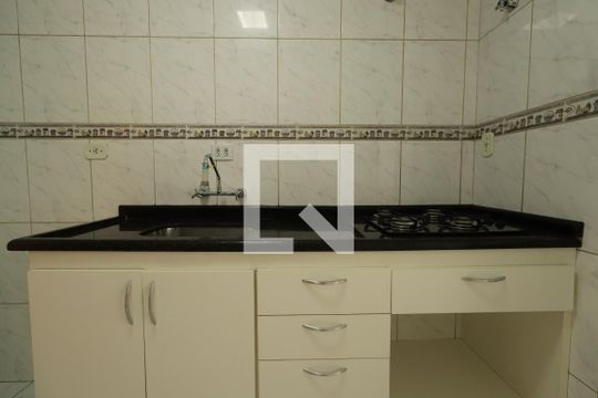 Cozinha de apartamento à venda com 2 quartos, 60m² em Vila Carrão, São Paulo