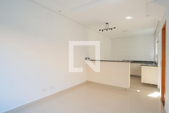 Sala de casa de condomínio à venda com 2 quartos, 110m² em Vila Carrão, São Paulo