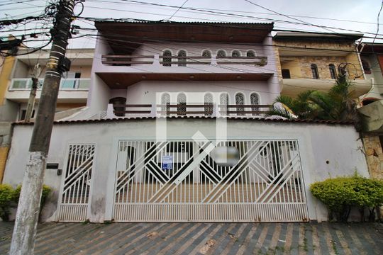 Fachada de casa à venda com 4 quartos, 372m² em Nova Petrópolis, São Bernardo do Campo