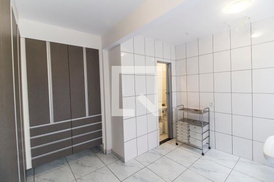 Área de Serviço de casa de condomínio para alugar com 3 quartos, 350m² em Alphaville, Santana de Parnaíba