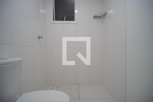 Banheiro de apartamento à venda com 2 quartos, 47m² em Santo Afonso, Novo Hamburgo