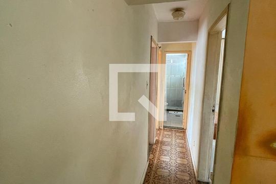 Corredor de apartamento para alugar com 3 quartos, 50m² em Engenho Novo, Rio de Janeiro