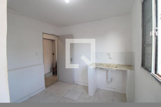 Cozinha e Área de Serviço de casa para alugar com 1 quarto, 30m² em Jardim Anhanguera, São Paulo