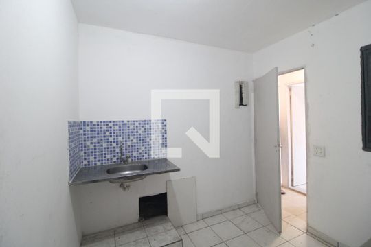 Cozinha de casa para alugar com 1 quarto, 45m² em Jardim Anhanguera, São Paulo