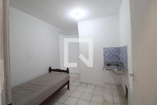 Cozinha de casa para alugar com 1 quarto, 45m² em Jardim Anhanguera, São Paulo