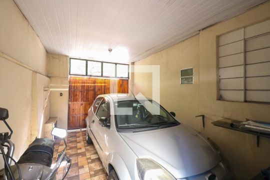 Garagem de casa à venda com 3 quartos, 273m² em Santo Antônio, São Caetano do Sul