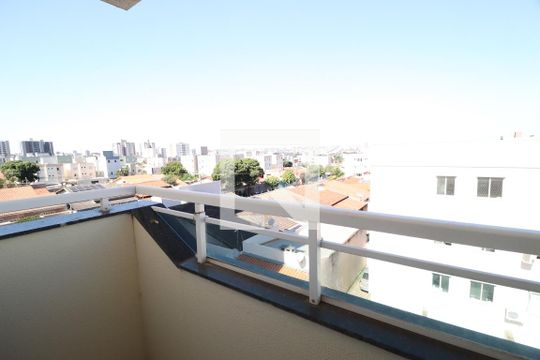 Sacada da Suíte de apartamento para alugar com 2 quartos, 118m² em Santa Mônica, Uberlândia