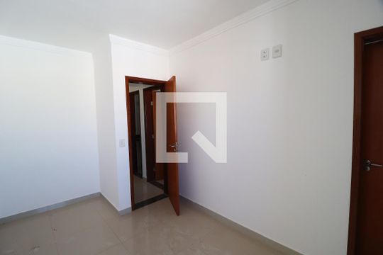 Suíte de apartamento para alugar com 2 quartos, 118m² em Santa Mônica, Uberlândia