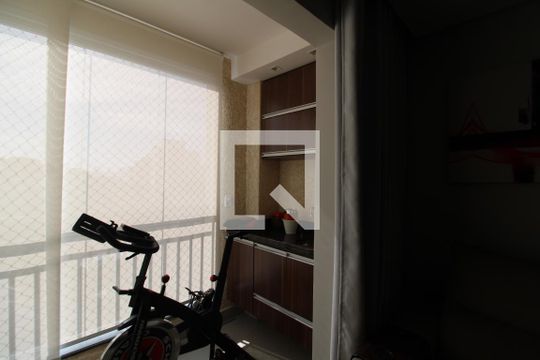 Sala - Varanda de apartamento à venda com 1 quarto, 46m² em Vila Basileia, São Paulo