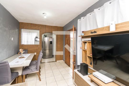 Sala de casa à venda com 3 quartos, 110m² em Irajá, Rio de Janeiro