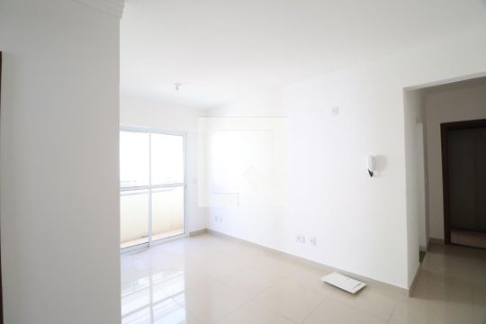 Sala de apartamento para alugar com 2 quartos, 59m² em Santa Mônica, Uberlândia
