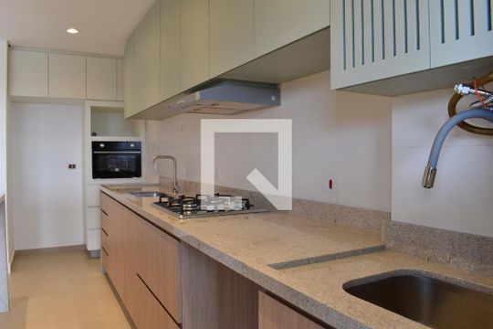 Cozinha de apartamento para alugar com 2 quartos, 70m² em Bacacheri, Curitiba
