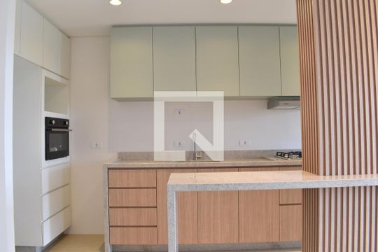 Cozinha de apartamento para alugar com 2 quartos, 70m² em Bacacheri, Curitiba