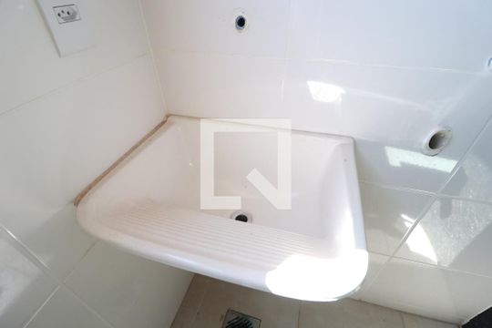 Área de Serviço de apartamento para alugar com 3 quartos, 134m² em Santa Mônica, Uberlândia