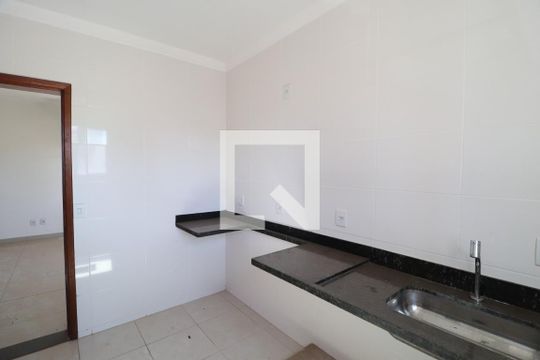 Cozinha de apartamento para alugar com 3 quartos, 134m² em Santa Mônica, Uberlândia