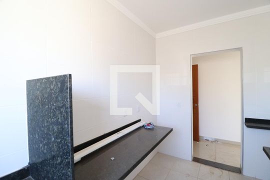 Cozinha de apartamento para alugar com 2 quartos, 116m² em Santa Mônica, Uberlândia